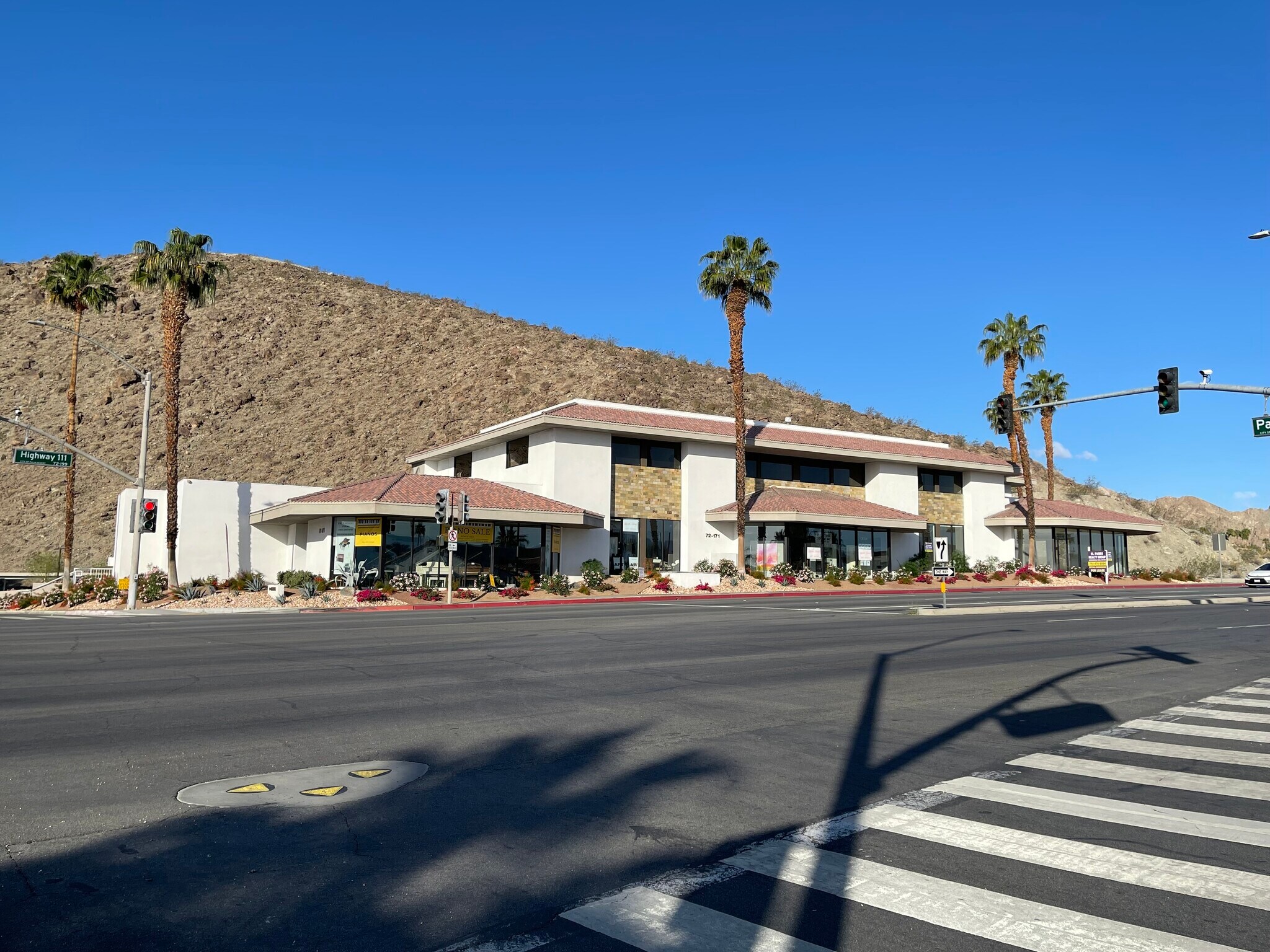 72171 Highway 111, Palm Desert, CA à vendre Photo principale– Image 1 sur 20