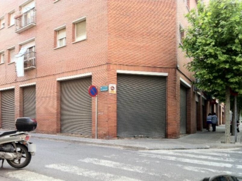 Local commercial dans Vilanova del Camí, Barcelona à louer Photo de l’immeuble– Image 1 sur 1
