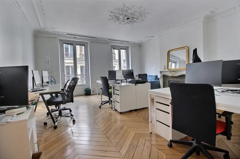 72 Rue D'Hauteville, Paris à louer - Photo de l’immeuble – Image 2 sur 6