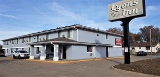 Plus de détails pour 817 W Main St, Lyons, KS - Hôtellerie à vendre