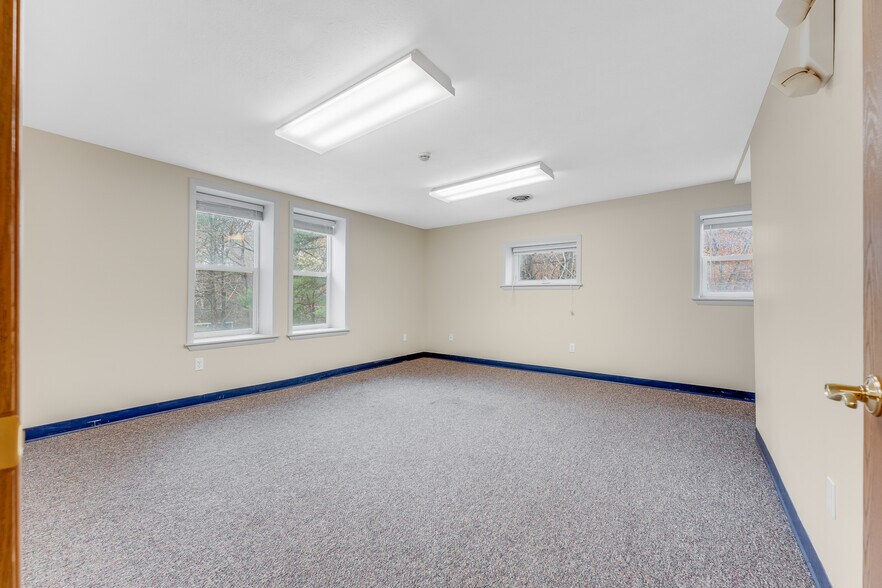 3085 Earl L Core rd, Morgantown, WV à vendre - Photo de l’immeuble – Image 2 sur 21