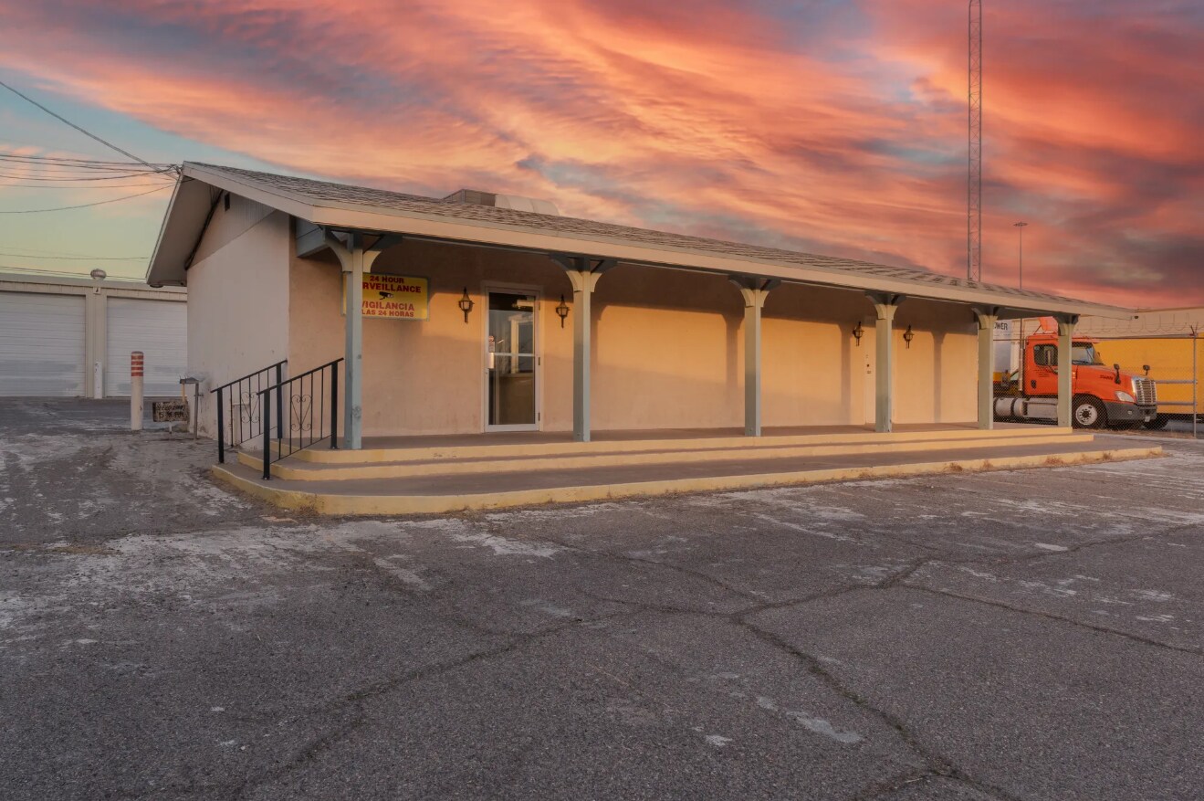 6941 Commerce Ave, El Paso, TX à vendre Photo de l’immeuble– Image 1 sur 20