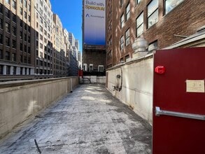 516 8th Ave, New York, NY à louer Photo intérieure– Image 2 sur 2