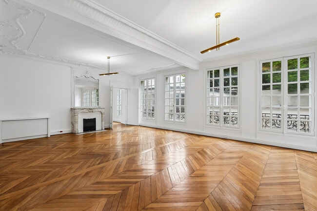 Plus de détails pour 60 Rue Saint-Lazare, Paris - Bureau à louer