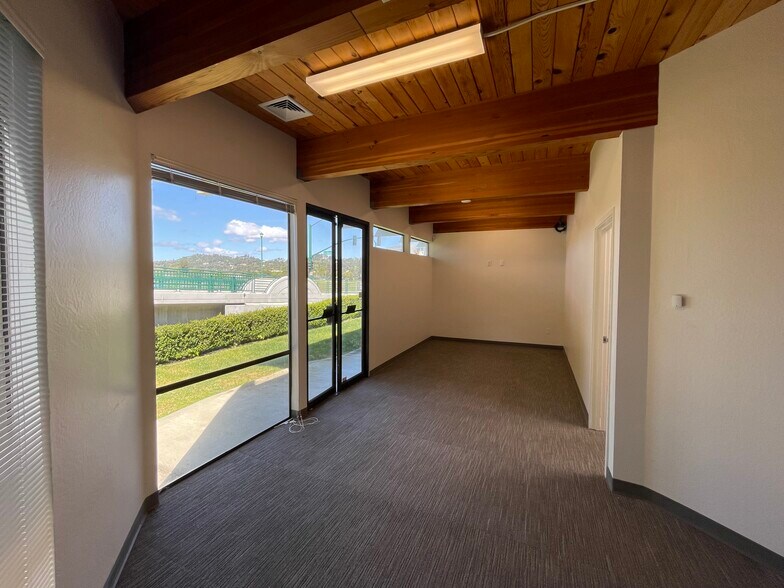 1363-1375 S Eliseo Dr, Larkspur, CA à vendre - Photo de l’immeuble – Image 3 sur 15