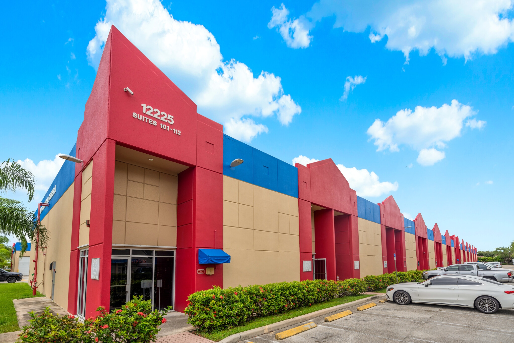 12225 SW 128th St, Miami, FL à louer Photo principale– Image 1 sur 4