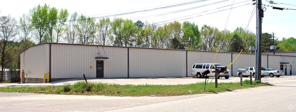 3304 Commerce Dr, Augusta, GA à louer - Photo principale – Image 1 sur 2