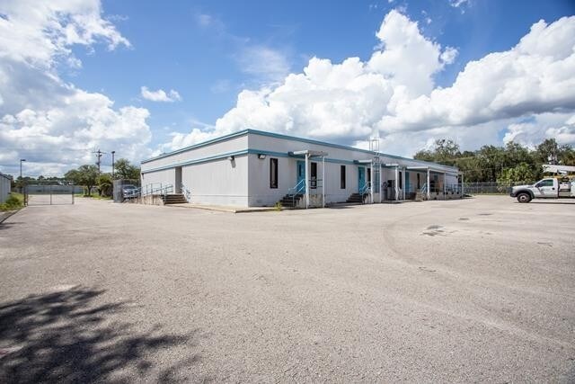 167 Comfort Rd, Palatka, FL à louer - Photo de l’immeuble – Image 2 sur 29