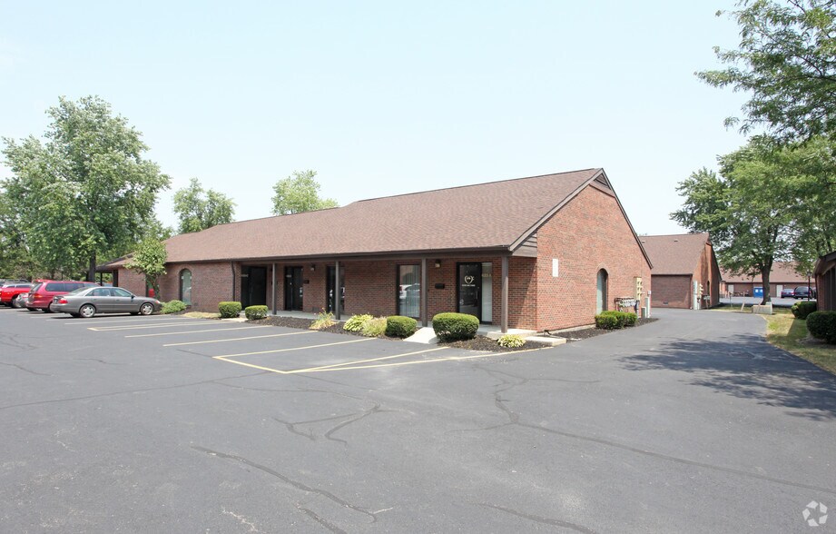 623 Park Meadow Rd, Westerville, OH à louer - Photo principale – Image 1 sur 25