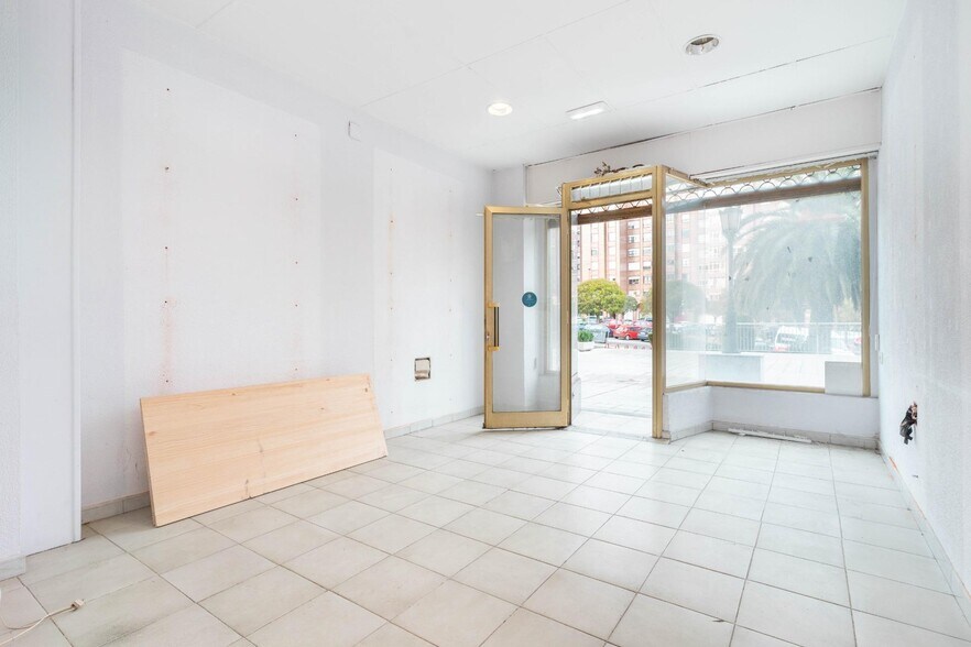 Calle del Doctor Marañón, 15, Avilés, Asturias à vendre - Photo de l’immeuble – Image 2 sur 33