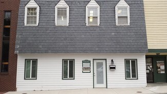 Plus de détails pour 421 W Main St. & 110 N Wayne Ave – Bureau à vendre, Waynesboro, VA