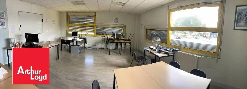 Bureau dans Le Coudray à louer - Photo de l’immeuble – Image 3 sur 5