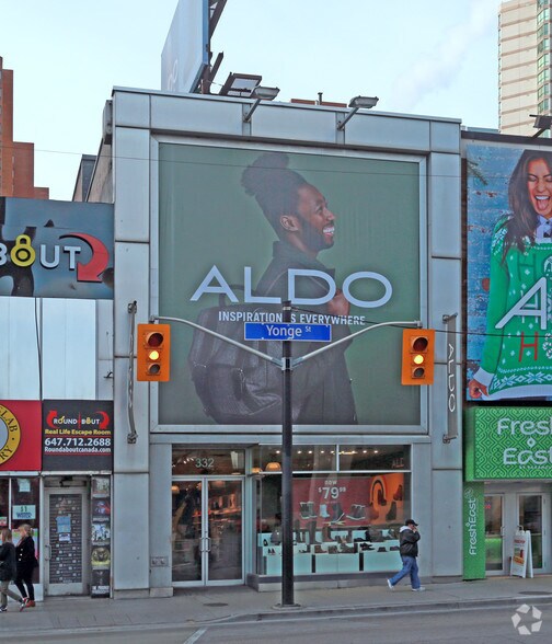 332 Yonge Street Toronto, Toronto, ON à vendre - Photo principale – Image 1 sur 3