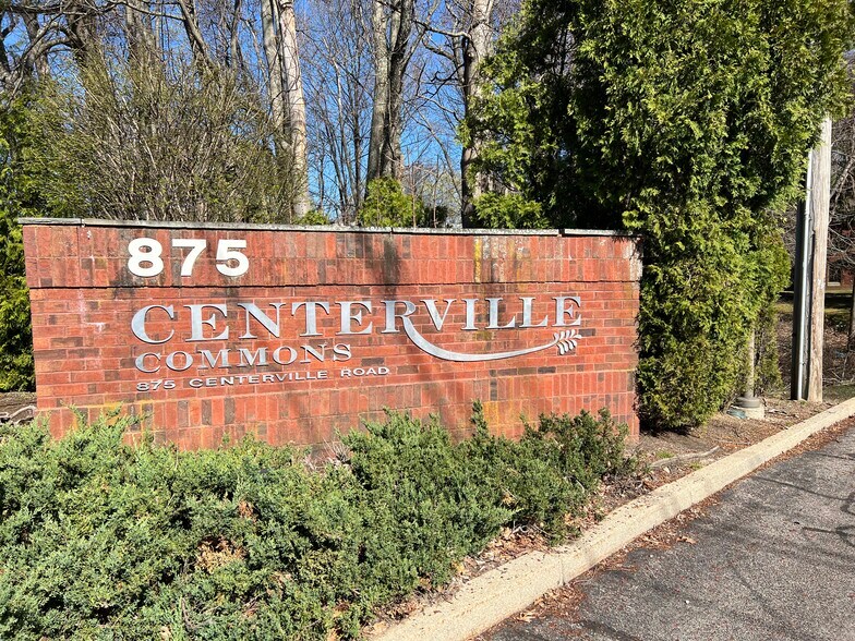 875 Centerville Rd, Warwick, RI à vendre - Photo de l’immeuble – Image 2 sur 18