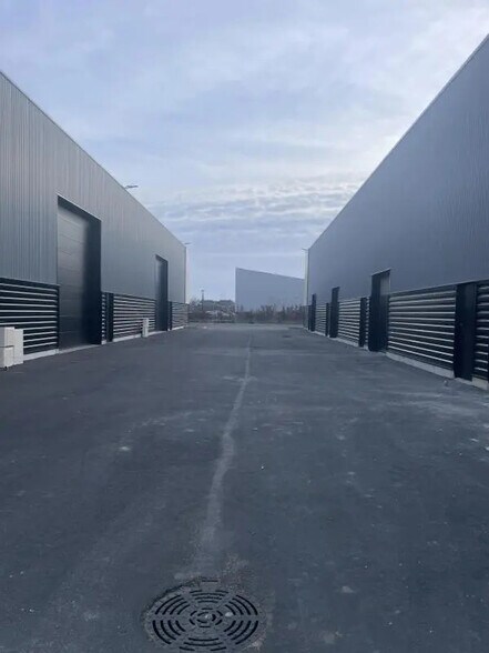 Local d'activités dans Le Havre à vendre - Photo de l’immeuble – Image 2 sur 4