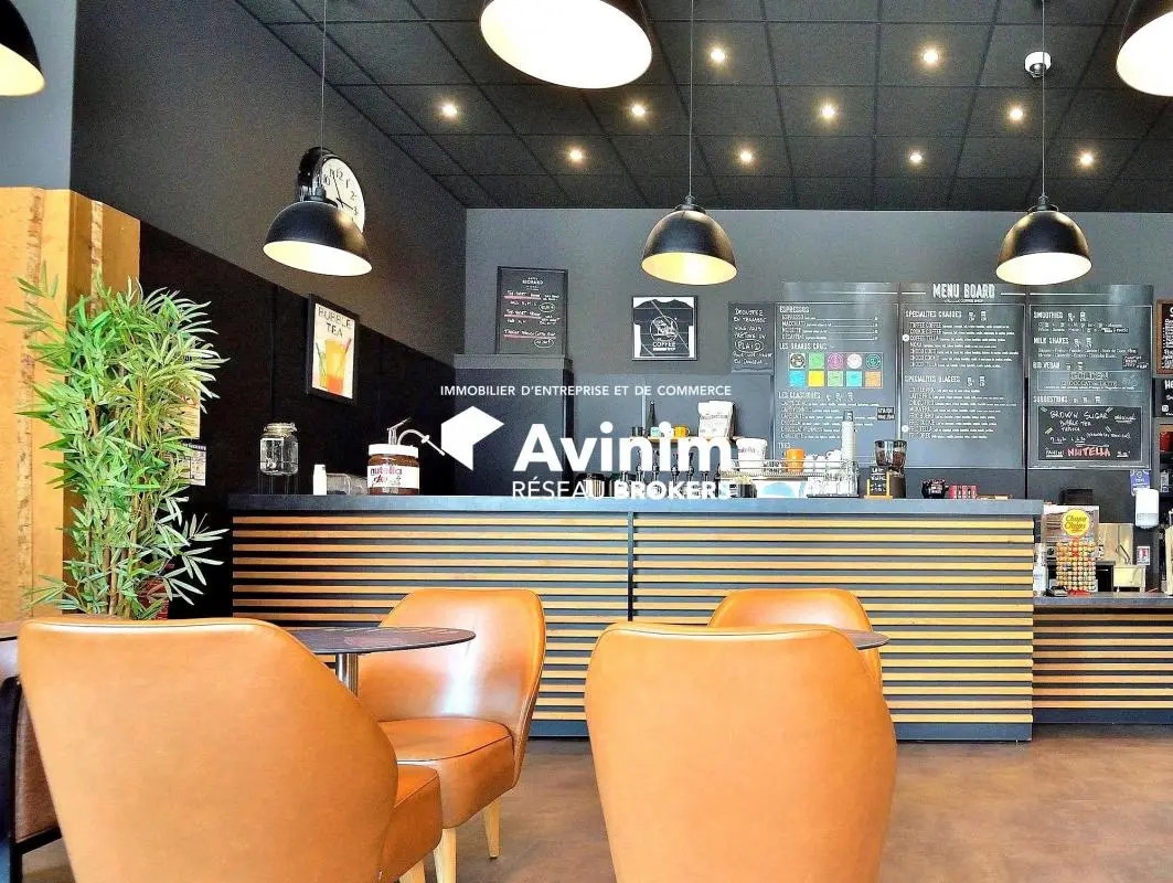 Local commercial dans Orléans à louer Photo intérieure– Image 1 sur 2