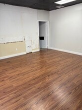 2320 Main St, Bridgeport, CT à louer Photo de l’immeuble– Image 1 sur 2