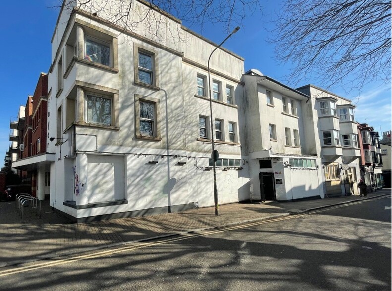 98 Trafalgar St, Brighton à louer - Photo de l’immeuble – Image 2 sur 3