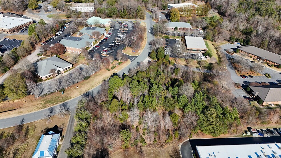 334 Penny Ln, Concord, NC à vendre - Photo principale – Image 1 sur 9