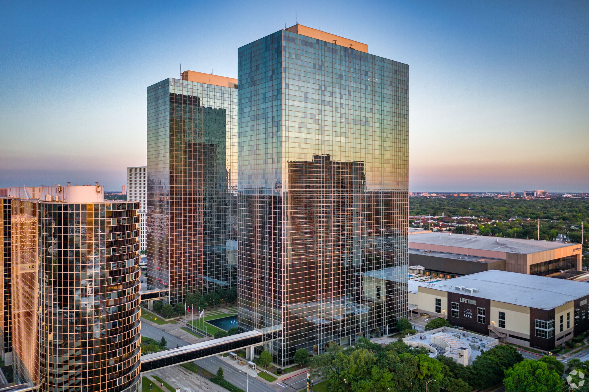 11 Greenway Plz, Houston, TX à louer Photo principale– Image 1 sur 13