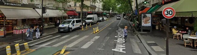 Plus de détails pour Local commercial à louer