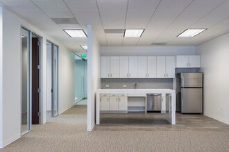 14241 Dallas Pky, Dallas, TX à louer Photo intérieure– Image 2 sur 2