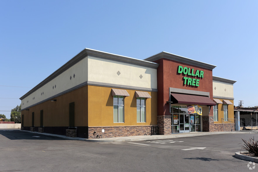 2160 N Garey Ave, Pomona, CA à louer - Photo principale – Image 1 sur 3