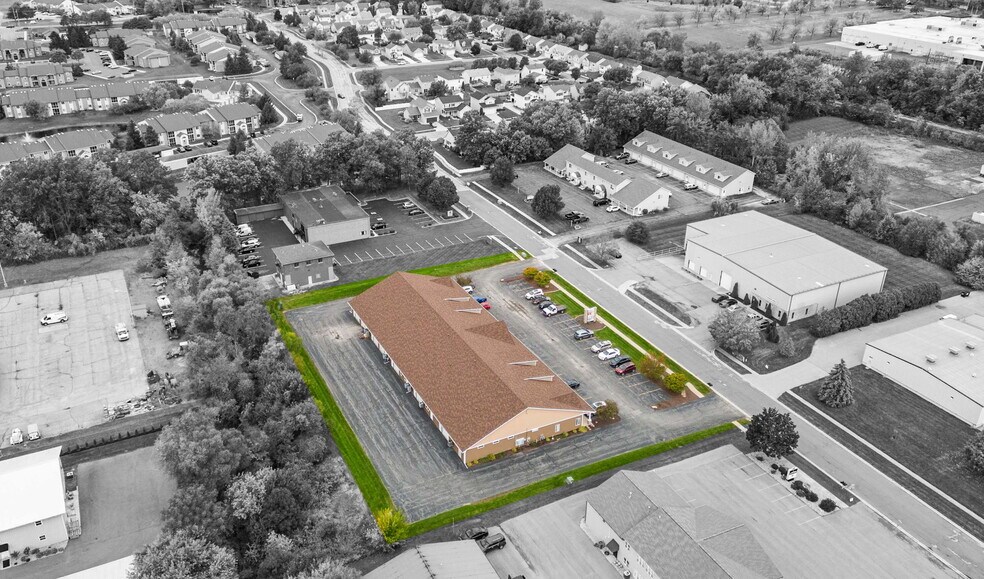 2502 Beech St, Valparaiso, IN à vendre - Photo de l’immeuble – Image 2 sur 30