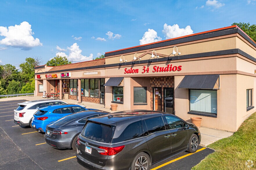 1220 W Ogden Ave, Naperville, IL à louer - Photo de l’immeuble – Image 2 sur 4