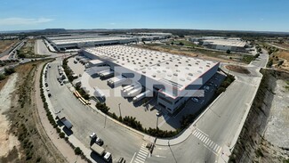 Plus de détails pour Calle Serafín Holgado, 2, San Fernando De Henares - Industriel/Logistique à louer