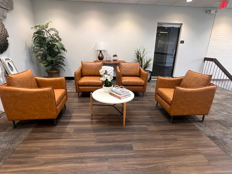 160 Summit Ave, Montvale, NJ à louer - Photo intérieure – Image 2 sur 5