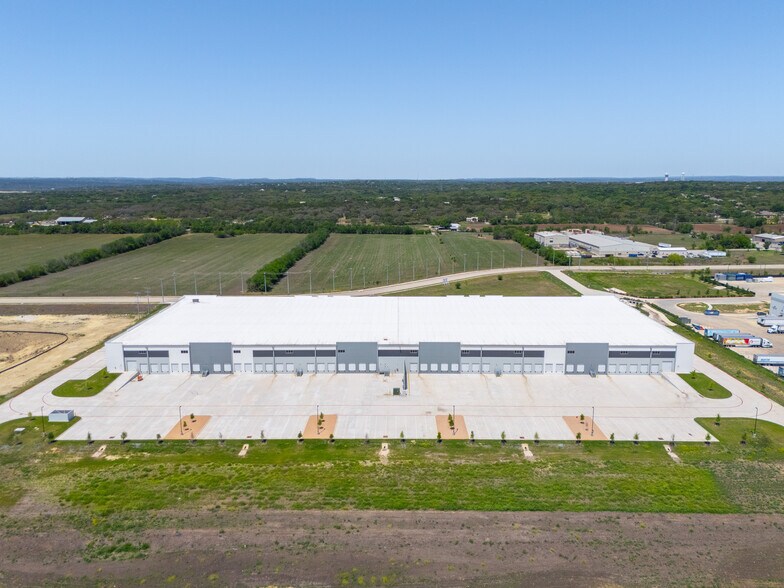 Tejas Way, Schertz, TX à louer - Photo de l’immeuble – Image 3 sur 18