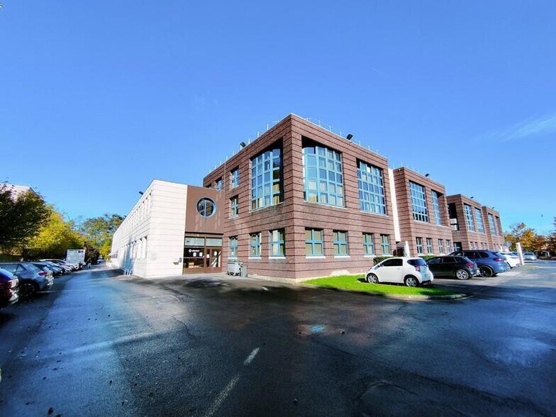 Industriel/Logistique dans Villiers-sur-Marne à louer - Photo de l’immeuble – Image 2 sur 20