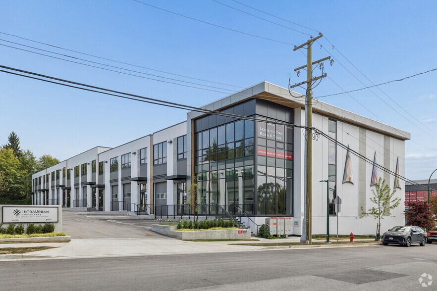 8696 Barnard St, Vancouver, BC à louer - Photo de l’immeuble – Image 1 sur 9