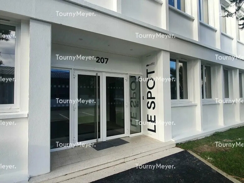 Bureau dans Lanester à vendre - Photo de l’immeuble – Image 3 sur 3