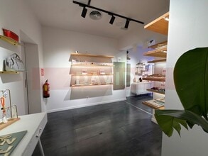 Local commercial dans Barcelone, Barcelona à louer Photo intérieure– Image 2 sur 8