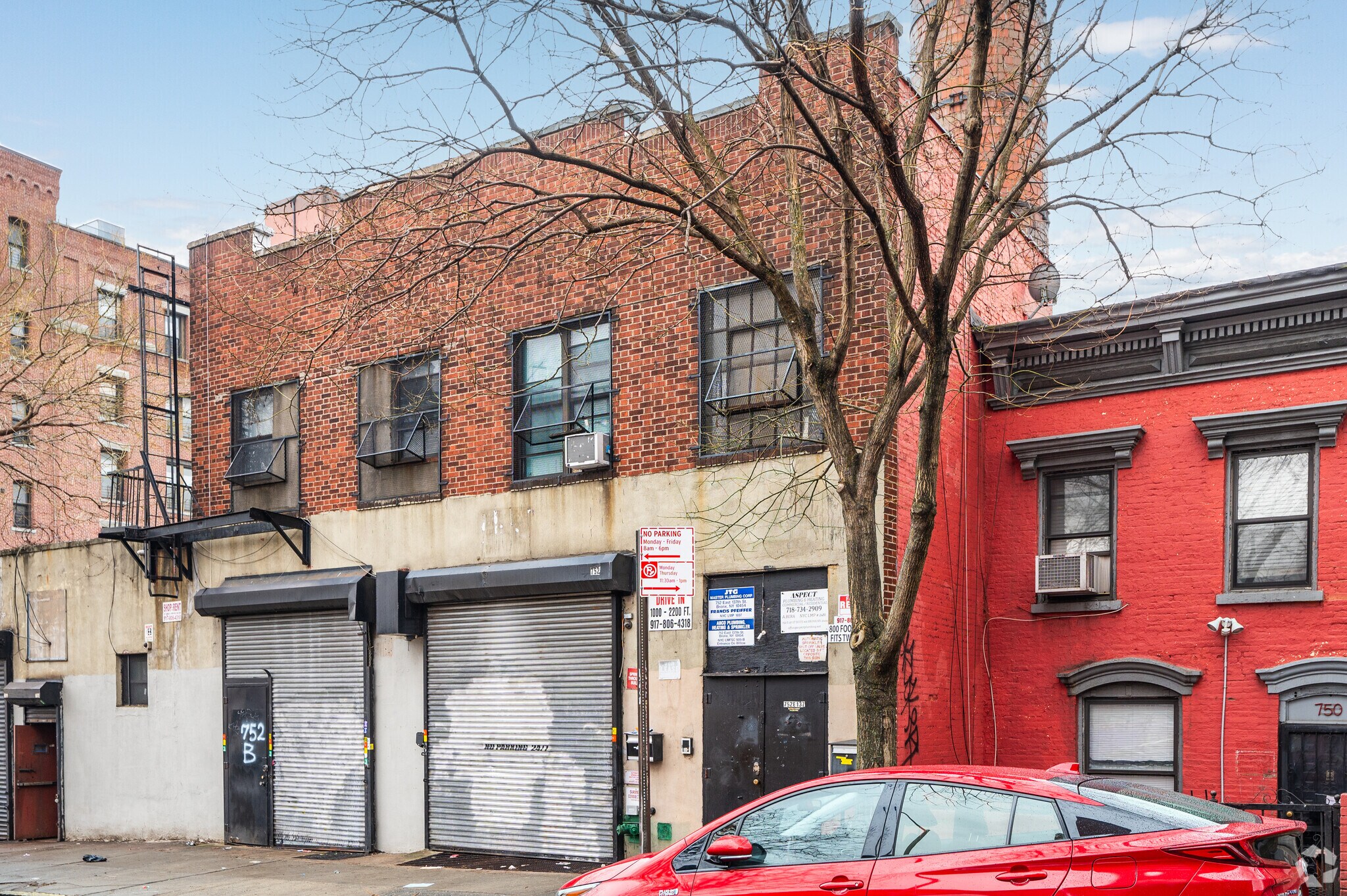 752 E 137th St, Bronx, NY à louer Photo principale– Image 1 sur 3