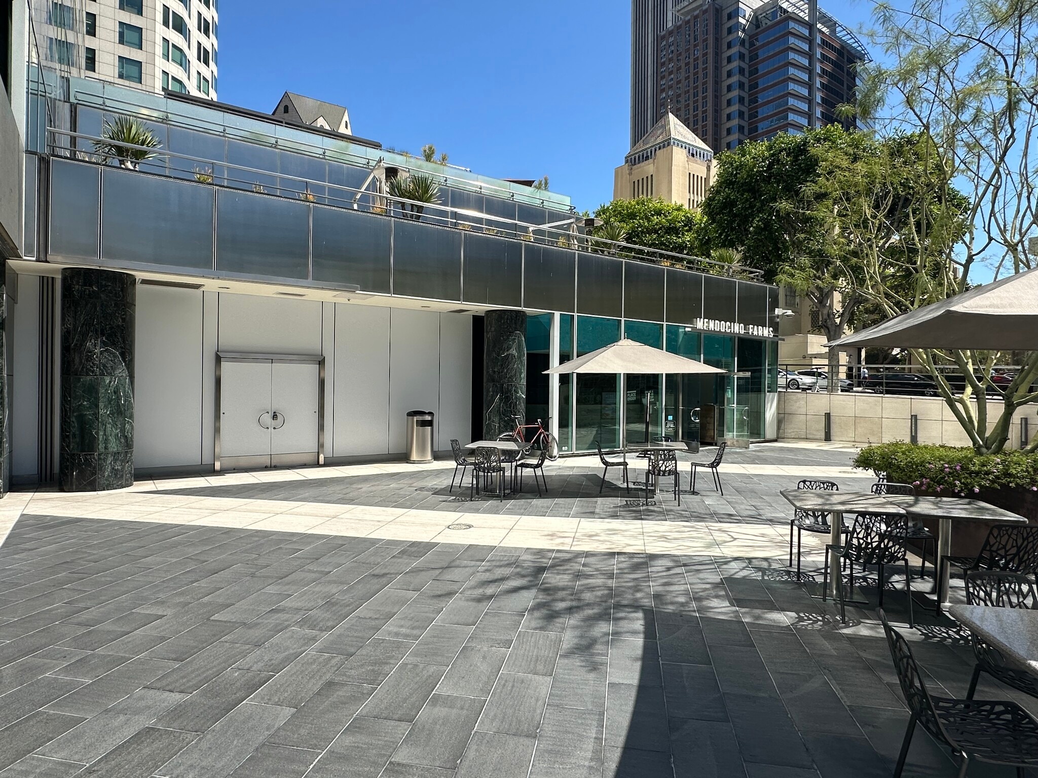 444 S Flower St, Los Angeles, CA à louer Photo intérieure– Image 1 sur 7
