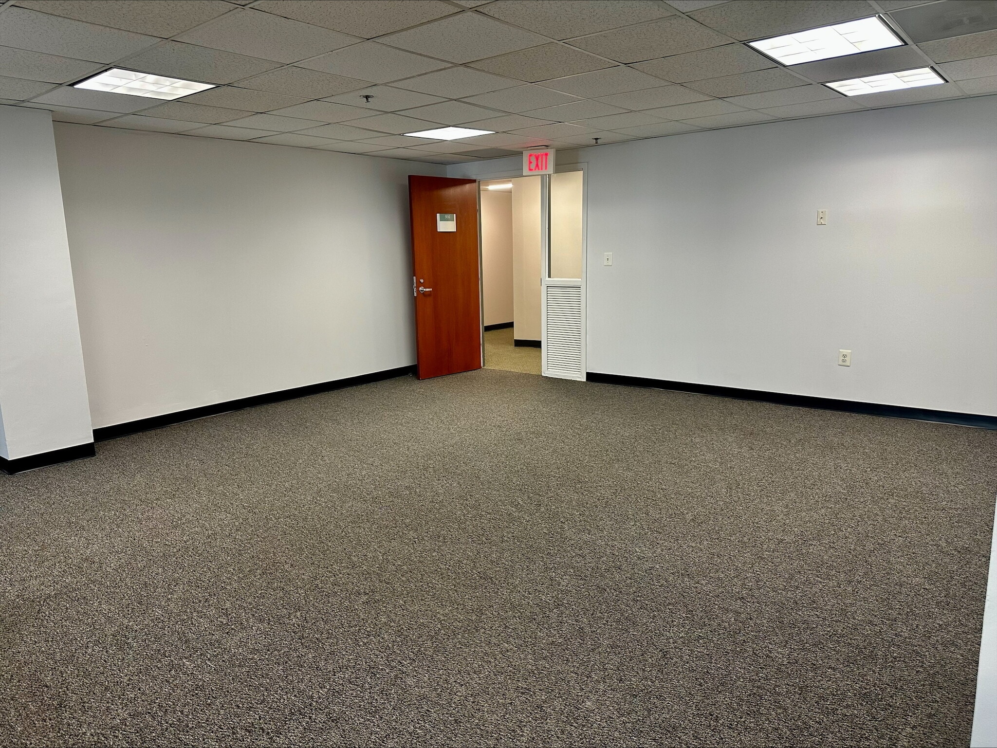 1100 H St NW, Washington, DC à louer Photo intérieure– Image 1 sur 8