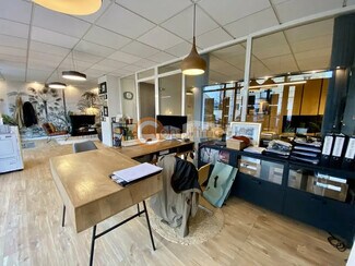 Plus de détails pour 11 Avenue D'Aquitaine, Bruges - Local commercial à louer
