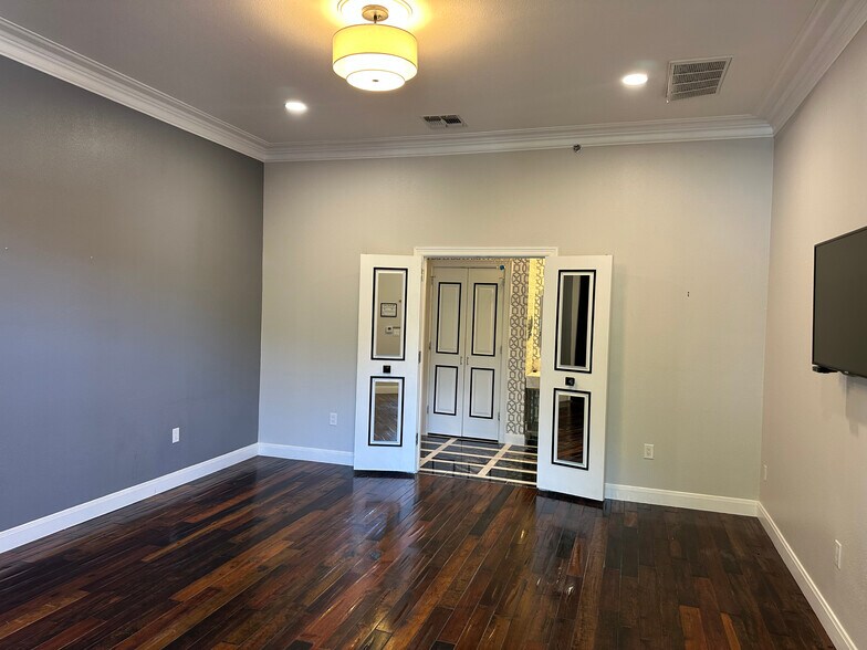 152-170 S Main St, Boerne, TX à louer - Photo de l’immeuble – Image 3 sur 22