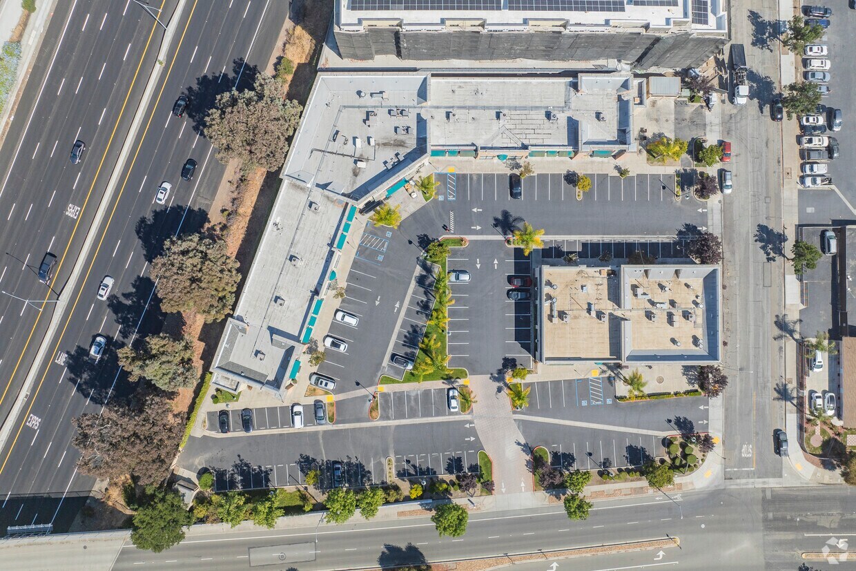 5454 Central Ave, Newark, CA à louer Photo intérieure– Image 1 sur 2