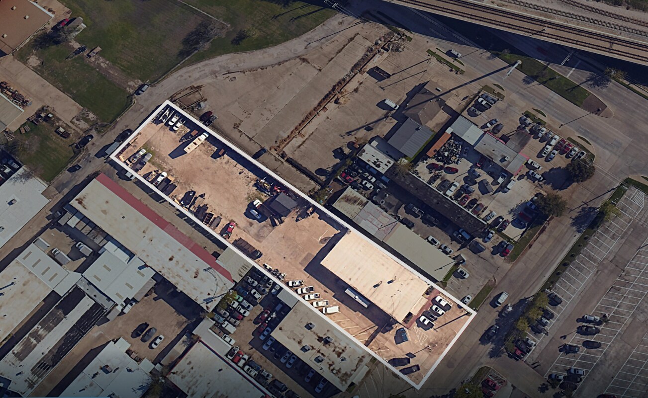 428 S Kirby St, Garland, TX à louer Photo de l’immeuble– Image 1 sur 11