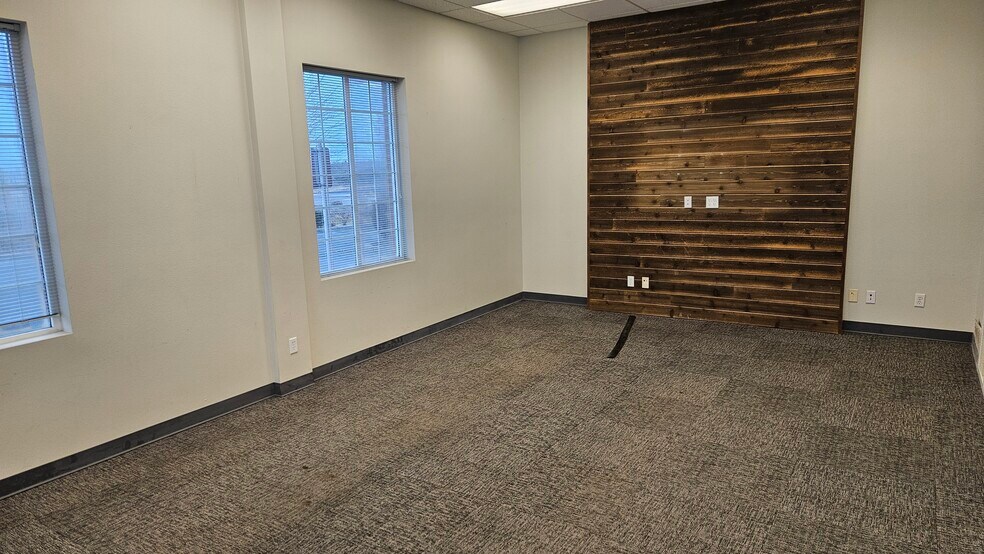 8727 W Highway 2, Spokane, WA à louer - Photo de l’immeuble – Image 2 sur 15