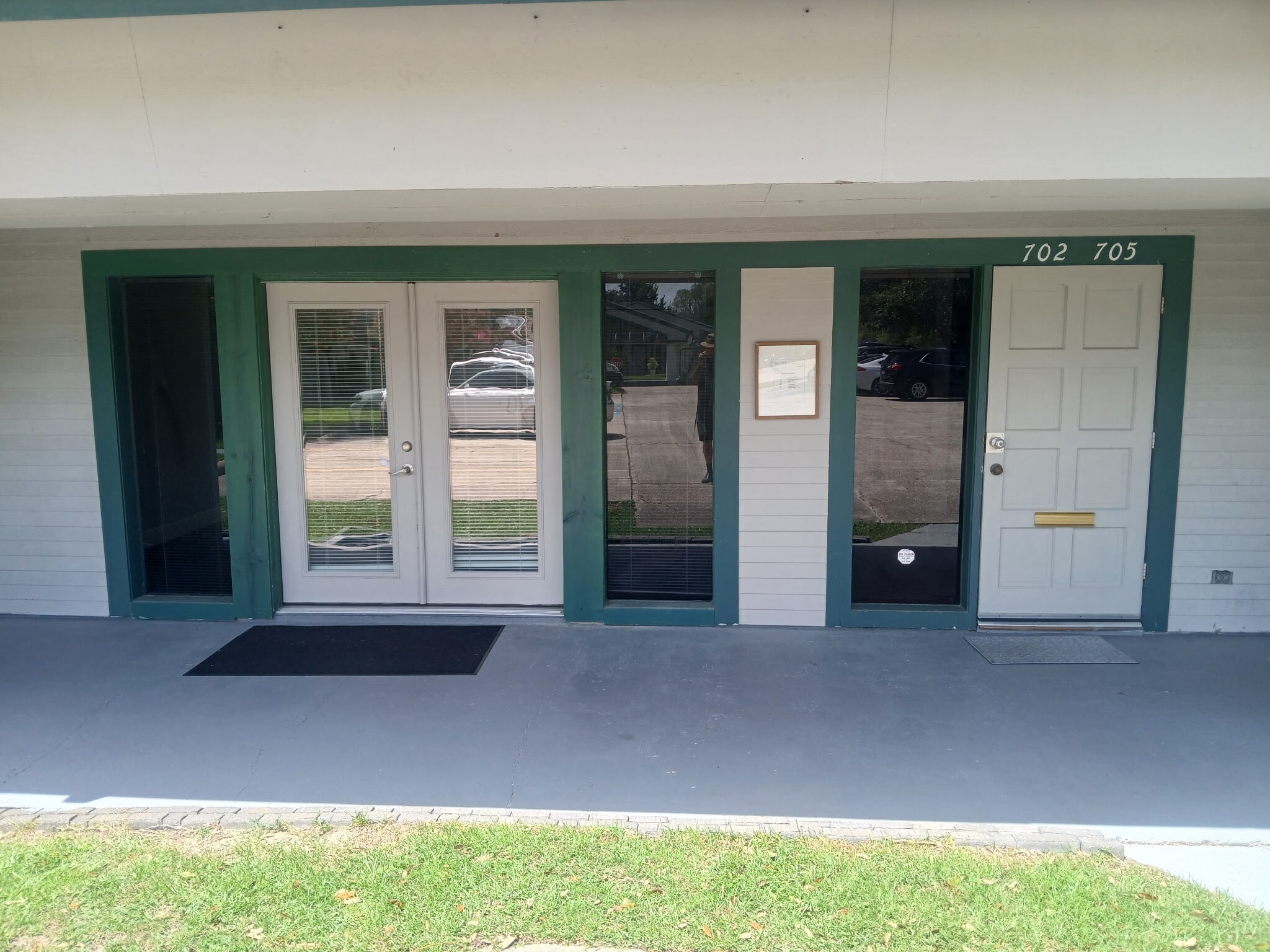 200 Mariners Plaza Dr, Mandeville, LA à louer Photo de l’immeuble– Image 1 sur 16