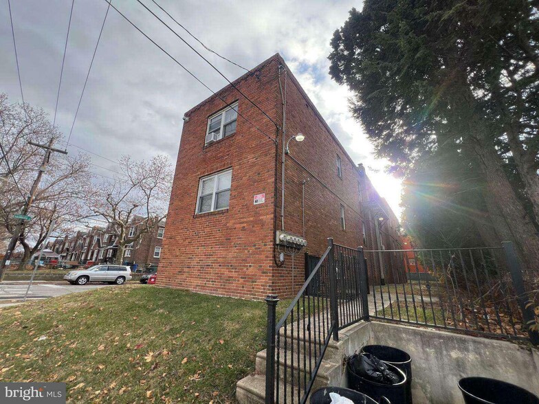 344 Van Kirk St, Philadelphia, PA à vendre - Photo de l’immeuble – Image 2 sur 8