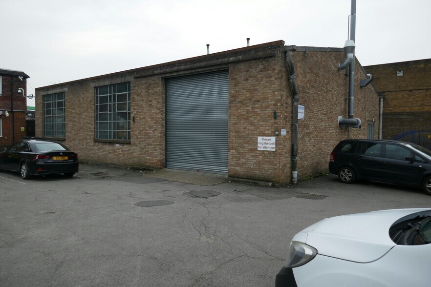 3 Rue De St. Lawrence, Waltham Abbey à vendre - Photo de l’immeuble – Image 2 sur 3