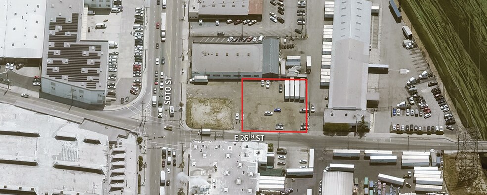 2613 S Soto St, Vernon, CA à louer - Photo de l’immeuble – Image 1 sur 2