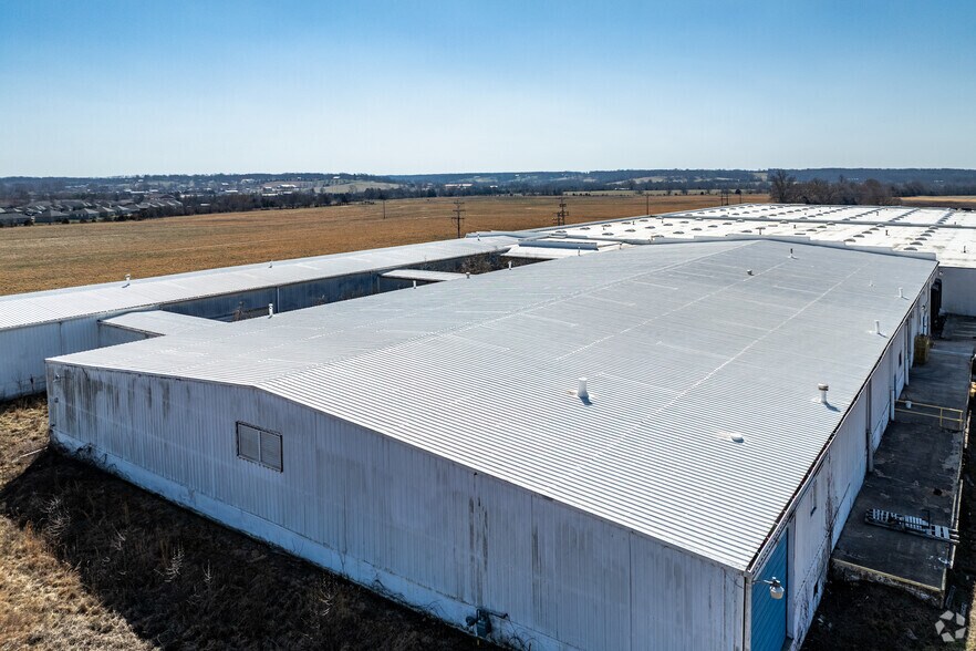 630 George St, Marshfield, MO à louer - Photo de l’immeuble – Image 2 sur 11