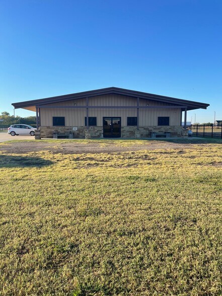 4626 Country Road 2200, Greenville, TX à vendre - Photo de l’immeuble – Image 3 sur 11